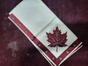 Maple Leaf Silk | 24 Inch