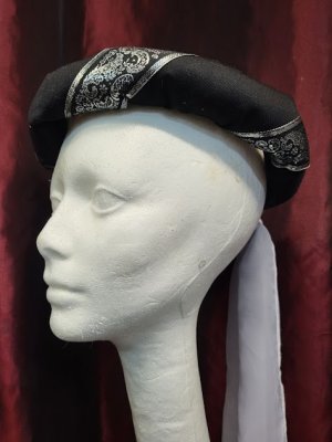 Black Mediaeval Headpiece with Lilac Veil