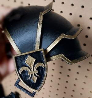 Musketeer Shoulder Armour | Black and Gold