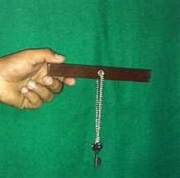 TRAVELING KEY HOLE