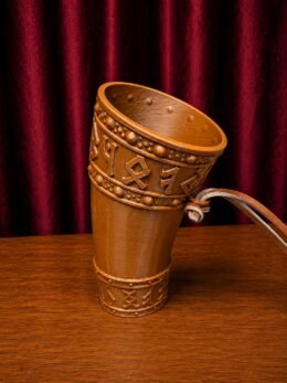 Brown Drinking Horn | Medium